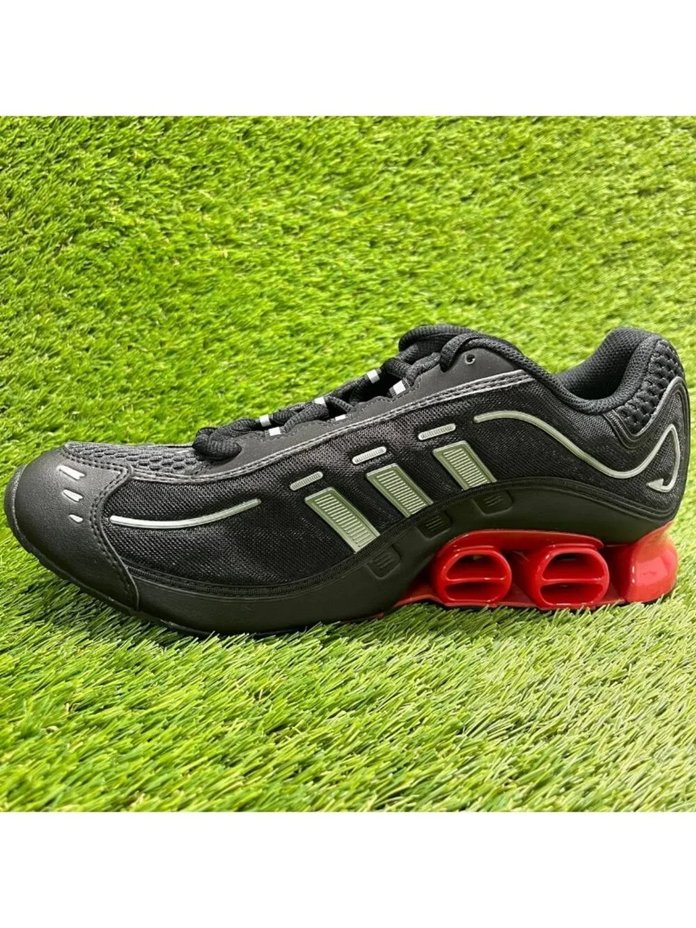 Adidas Megaride 01 Mens Size 11 Black Red White Athletic Running Shoes Sneakers